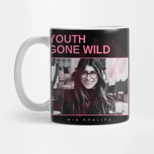 youth gone wild - vintage minimalism Mug